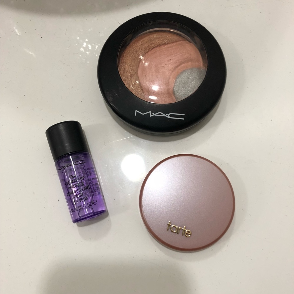 🚫 HOLD  FOR AUBREY 🚫 MAC mineralize skinfinish